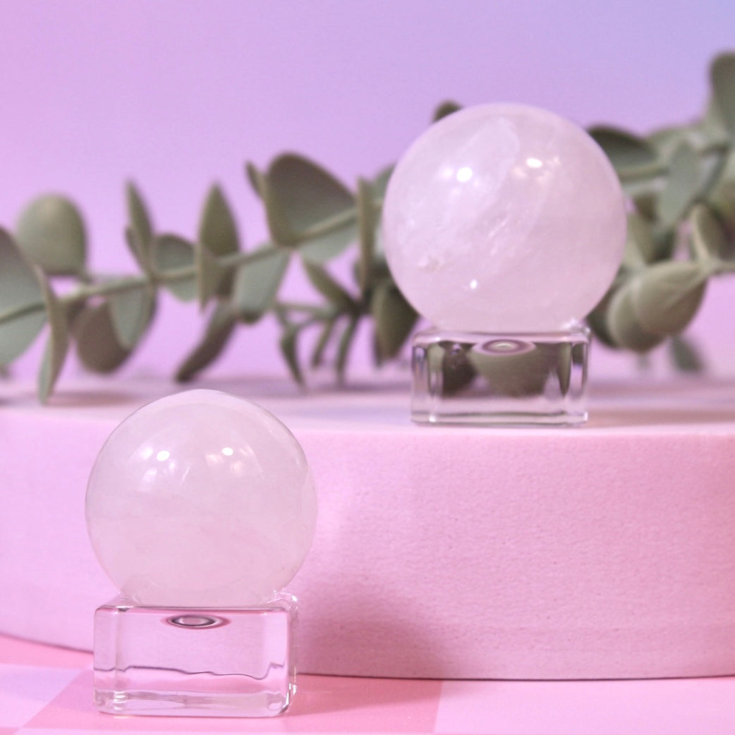 Clear quartz small spheres