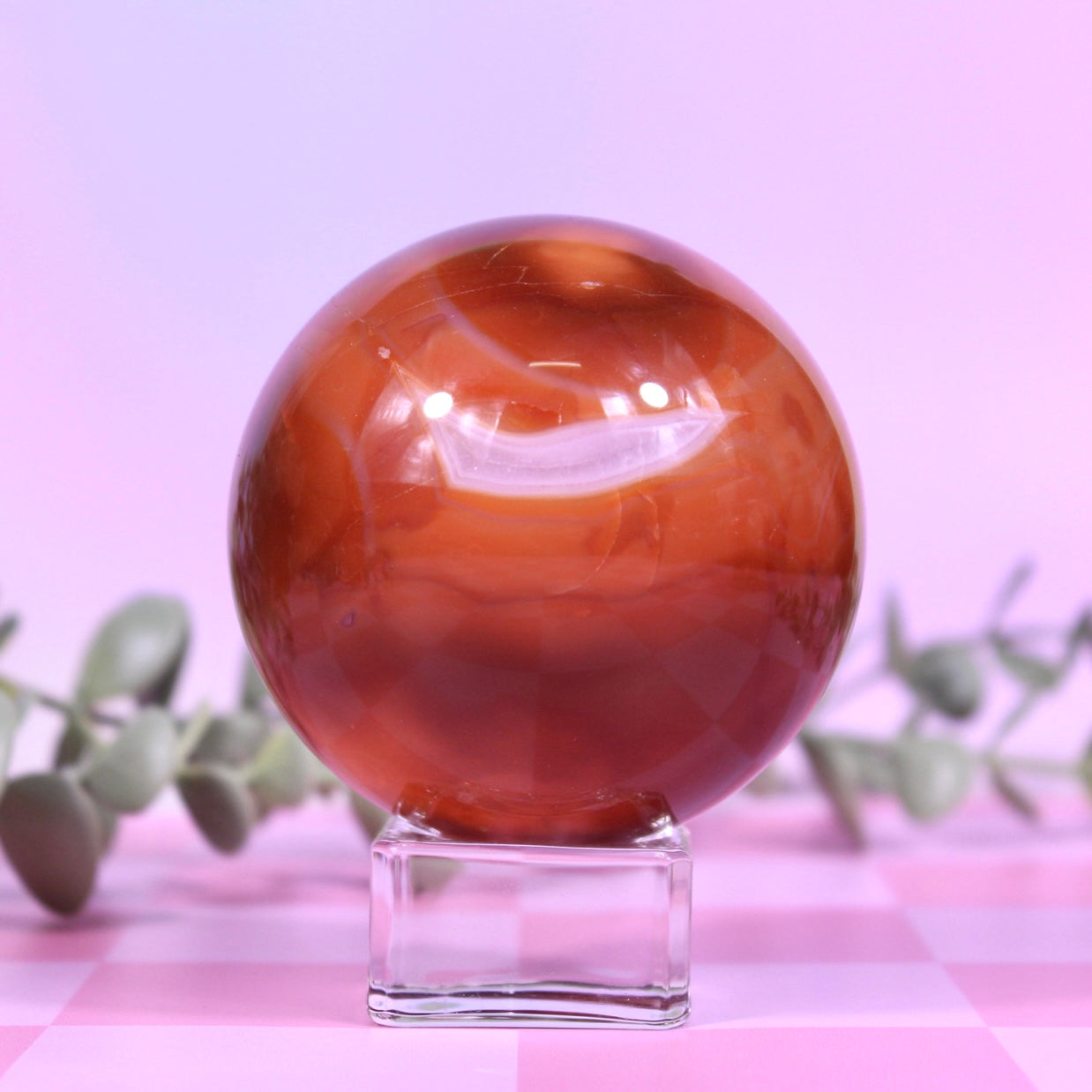 Carnelian spheres