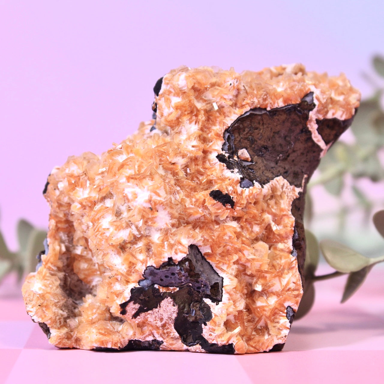 Wulfenite specimen