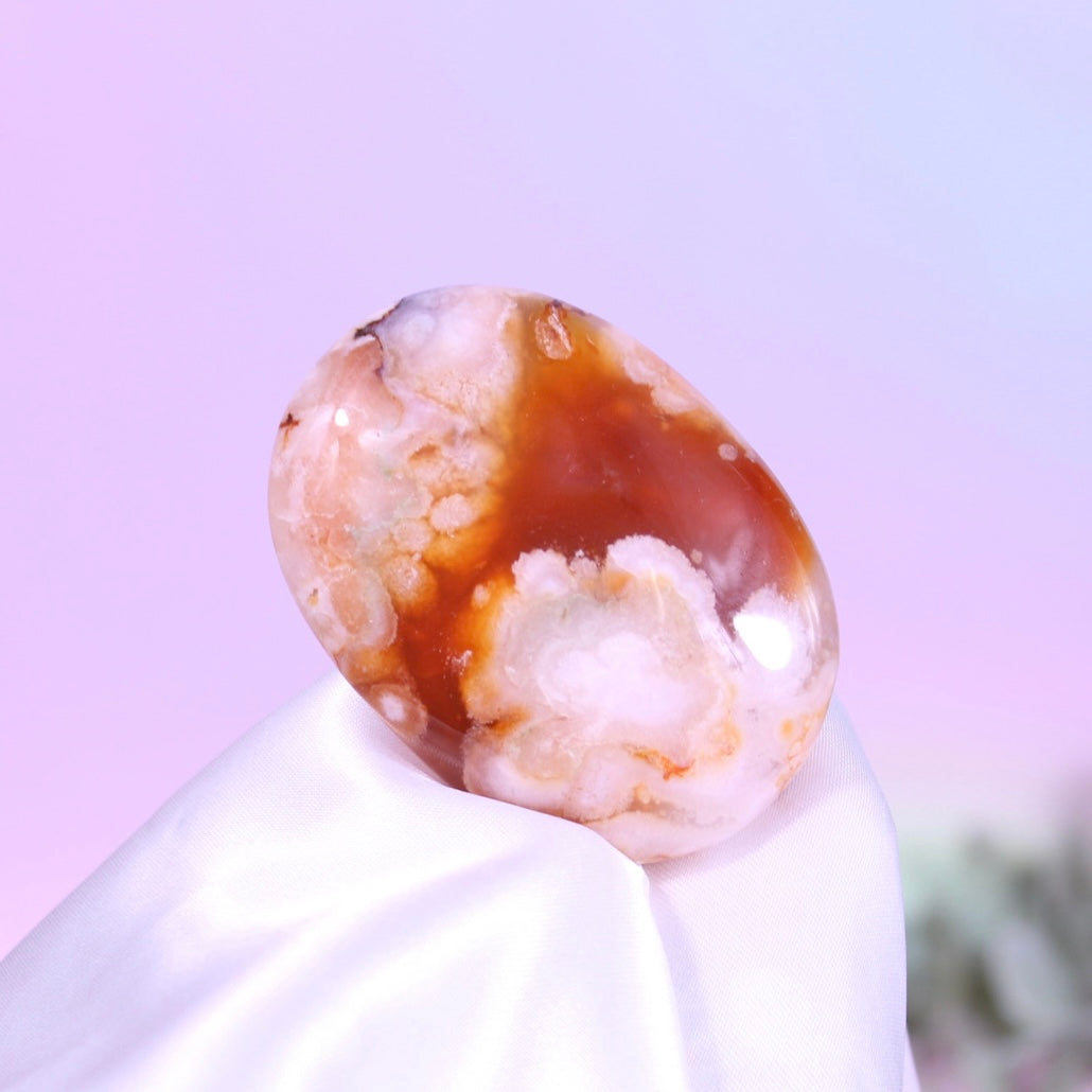 Dyed flower agate palmstone