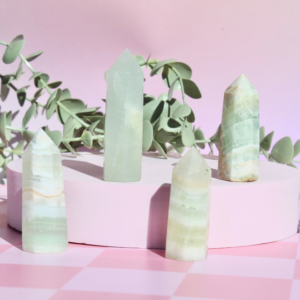 Pistachio calcite towers