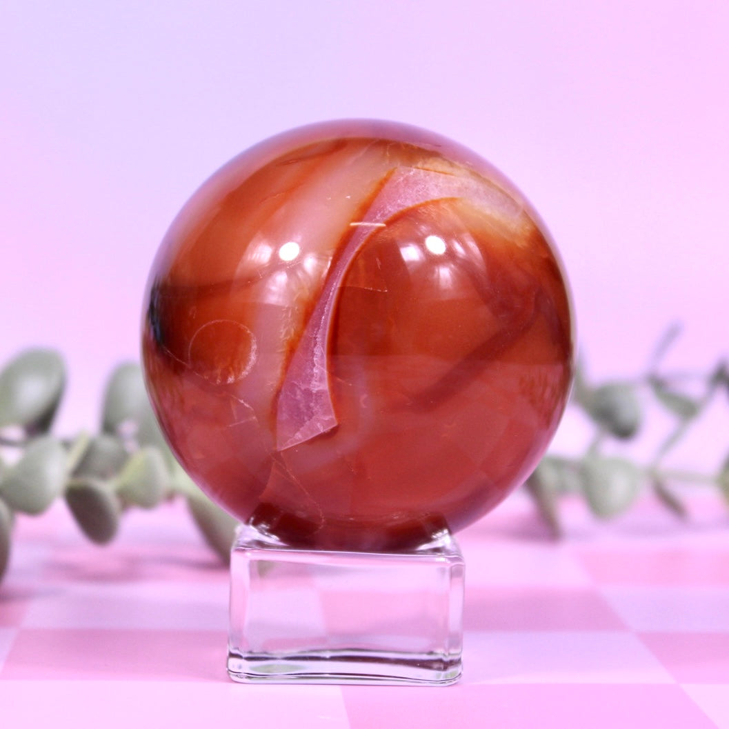 Carnelian spheres