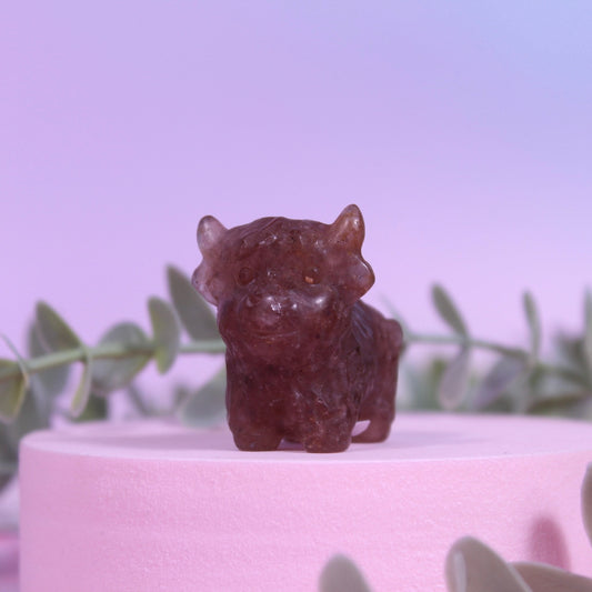 Strawberry quartz highland cow | Small