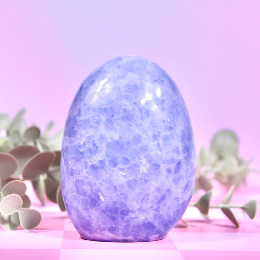 Blue calcite freeform