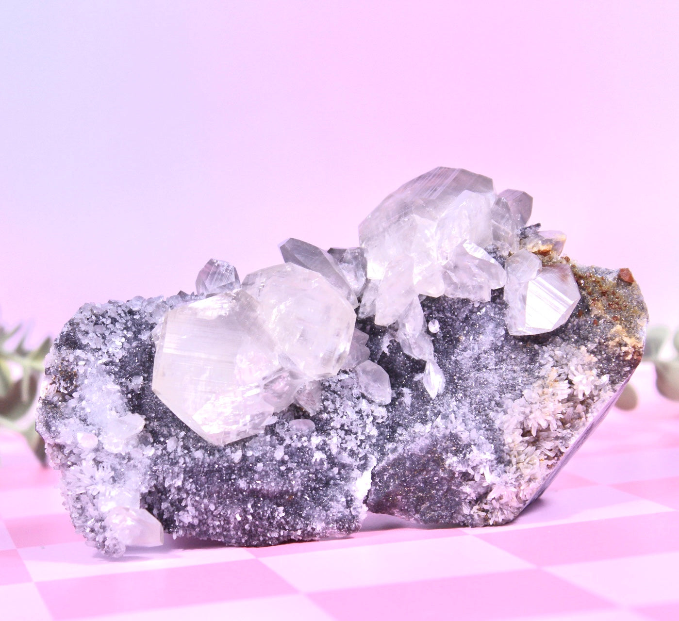 UV Reactive calcite specimen #264