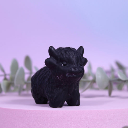 Black obsidian highland cow | Medium