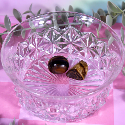 Tigers eye tumbles