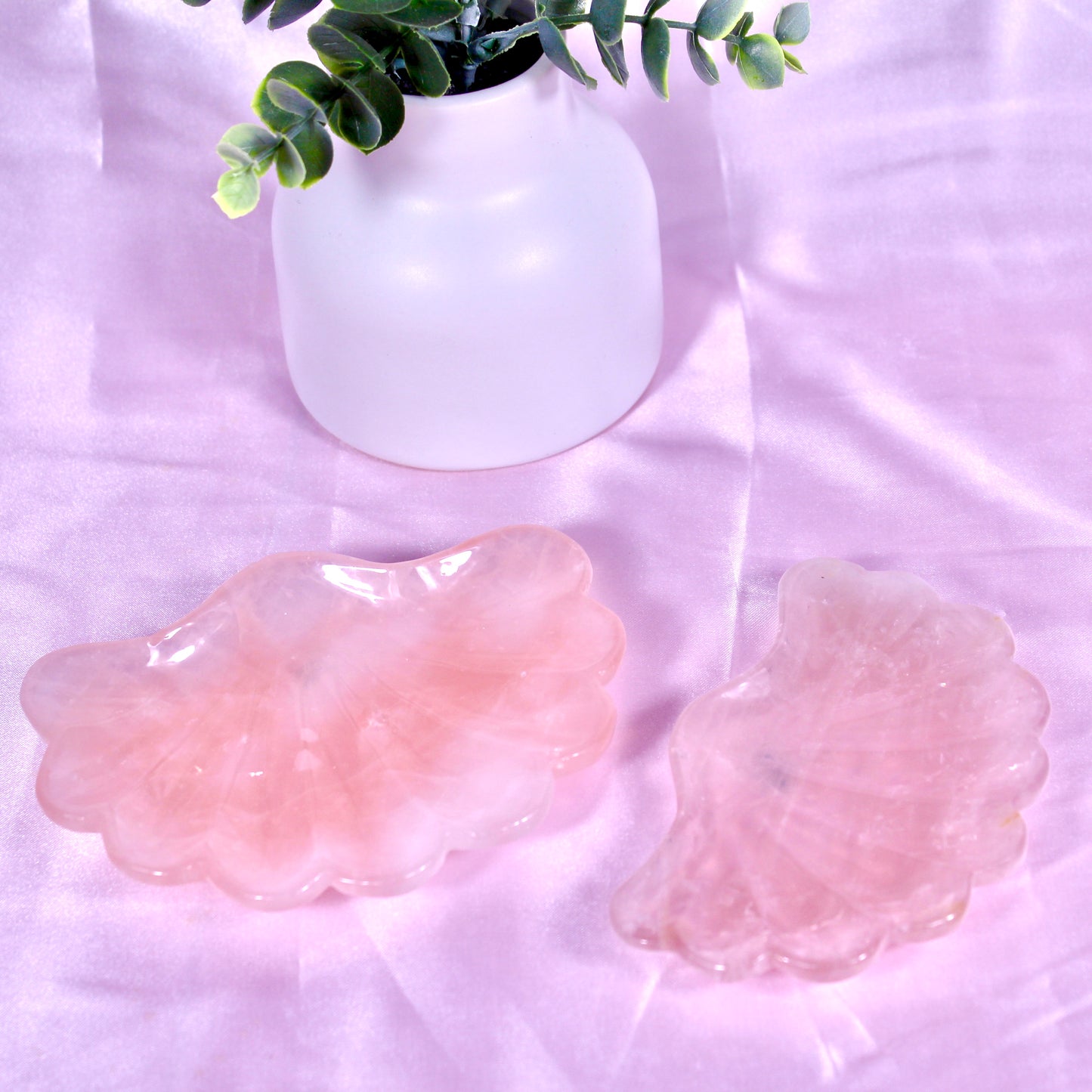 Rose quartz shell bowl