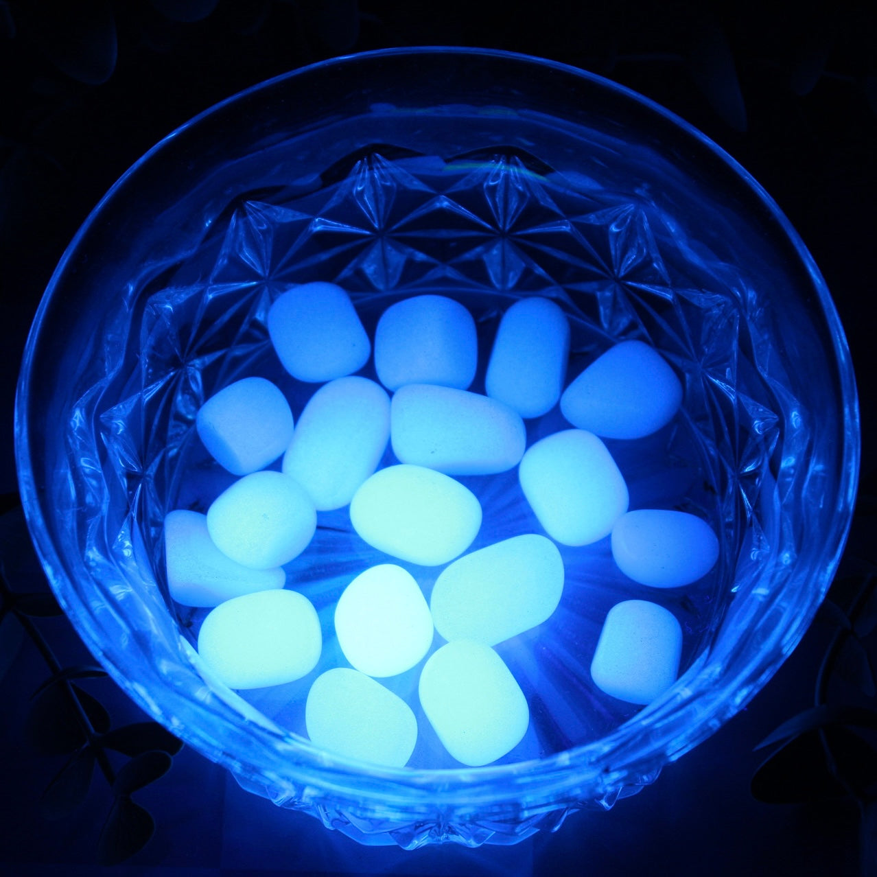 Glowstone tumbles [manmade]