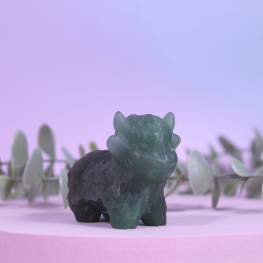 Green aventurine highland cow | Medium