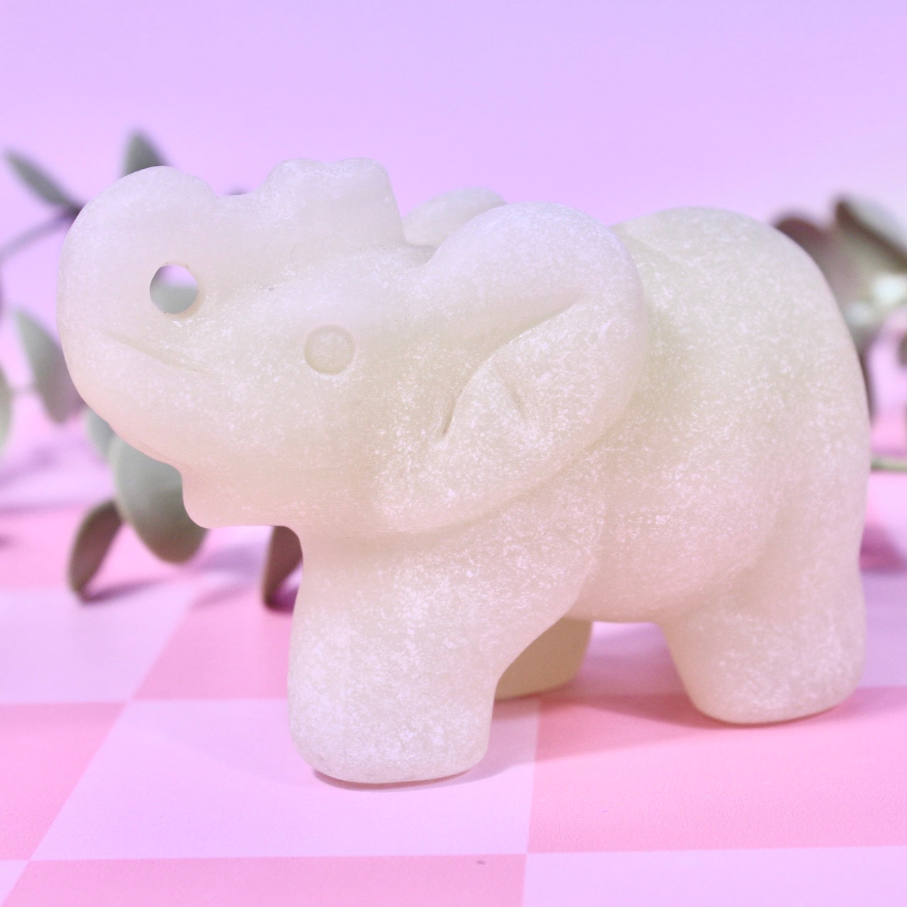 XL Calcite elephant