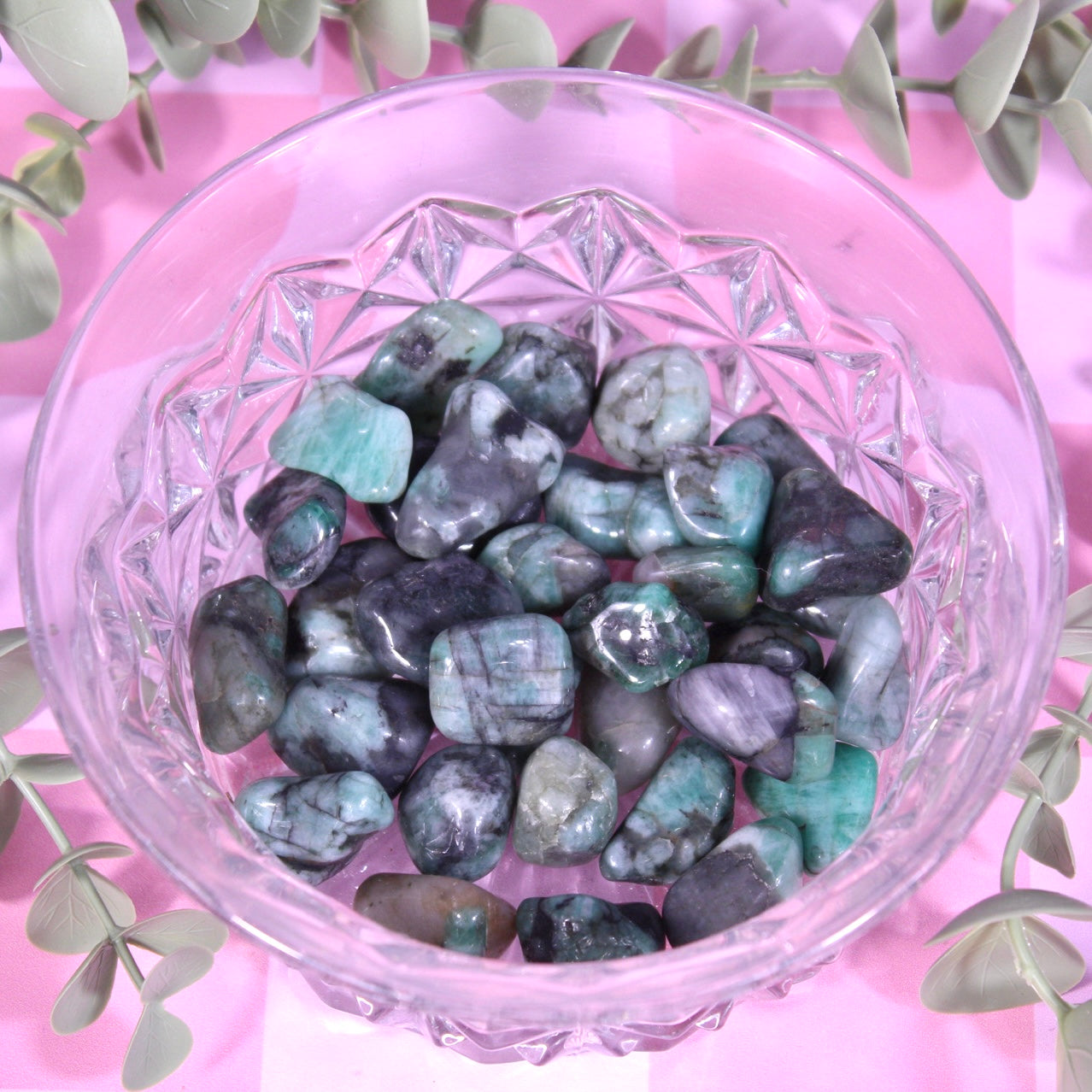 Emerald tumbles