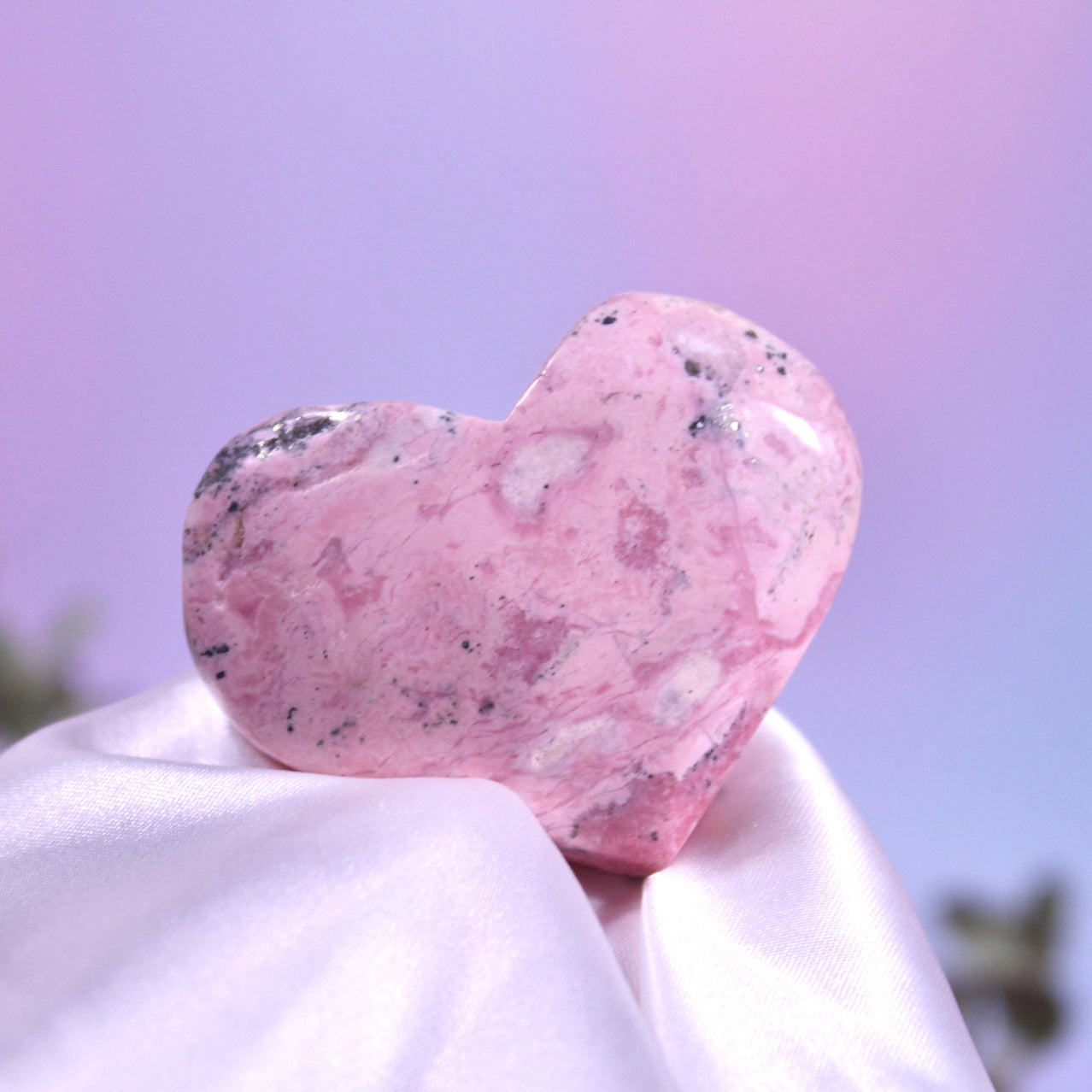 Peruvian Rhodonite heart – Serenity Stone Au