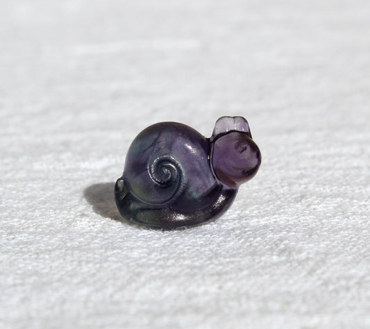 Mini fluorite snail